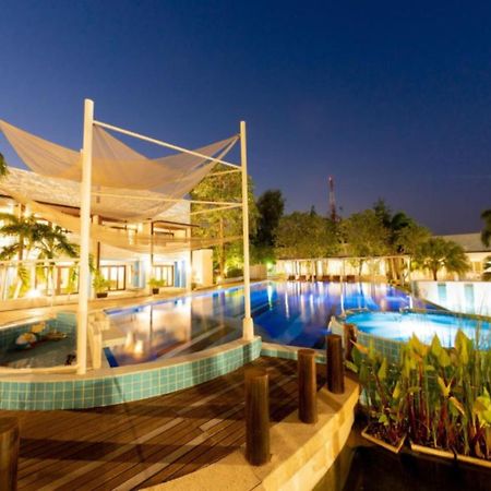 Kochira Hotel Hua Hin Bagian luar foto