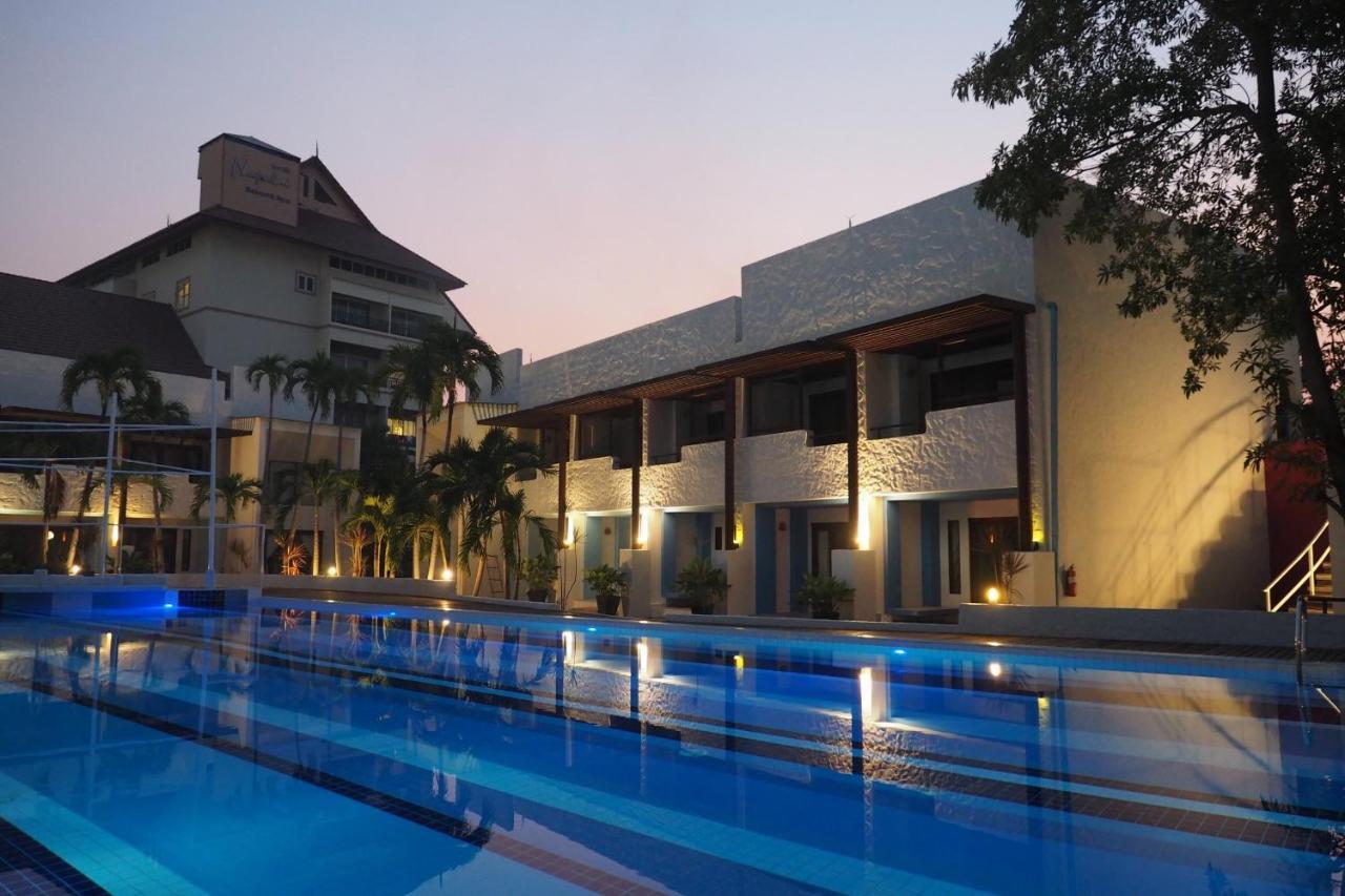 Kochira Hotel Hua Hin Bagian luar foto