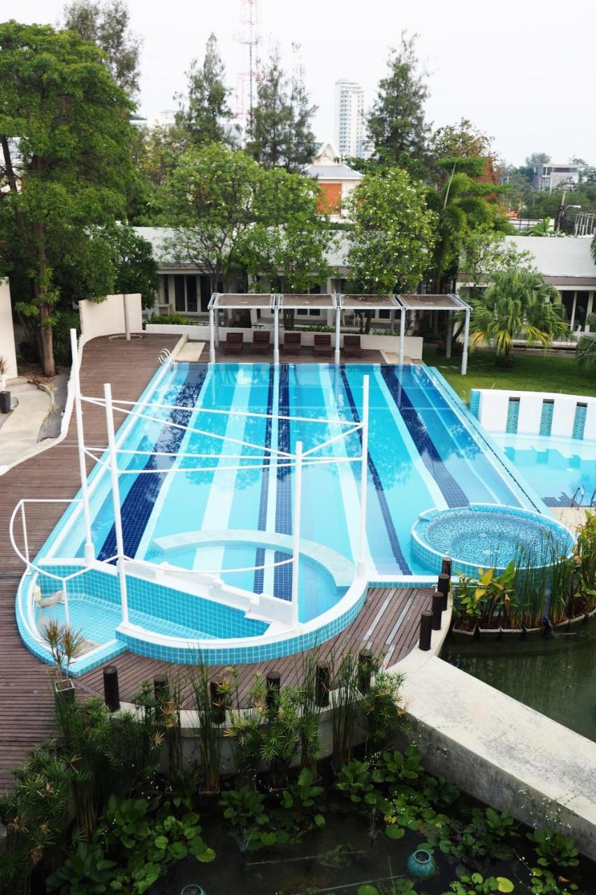 Kochira Hotel Hua Hin Bagian luar foto