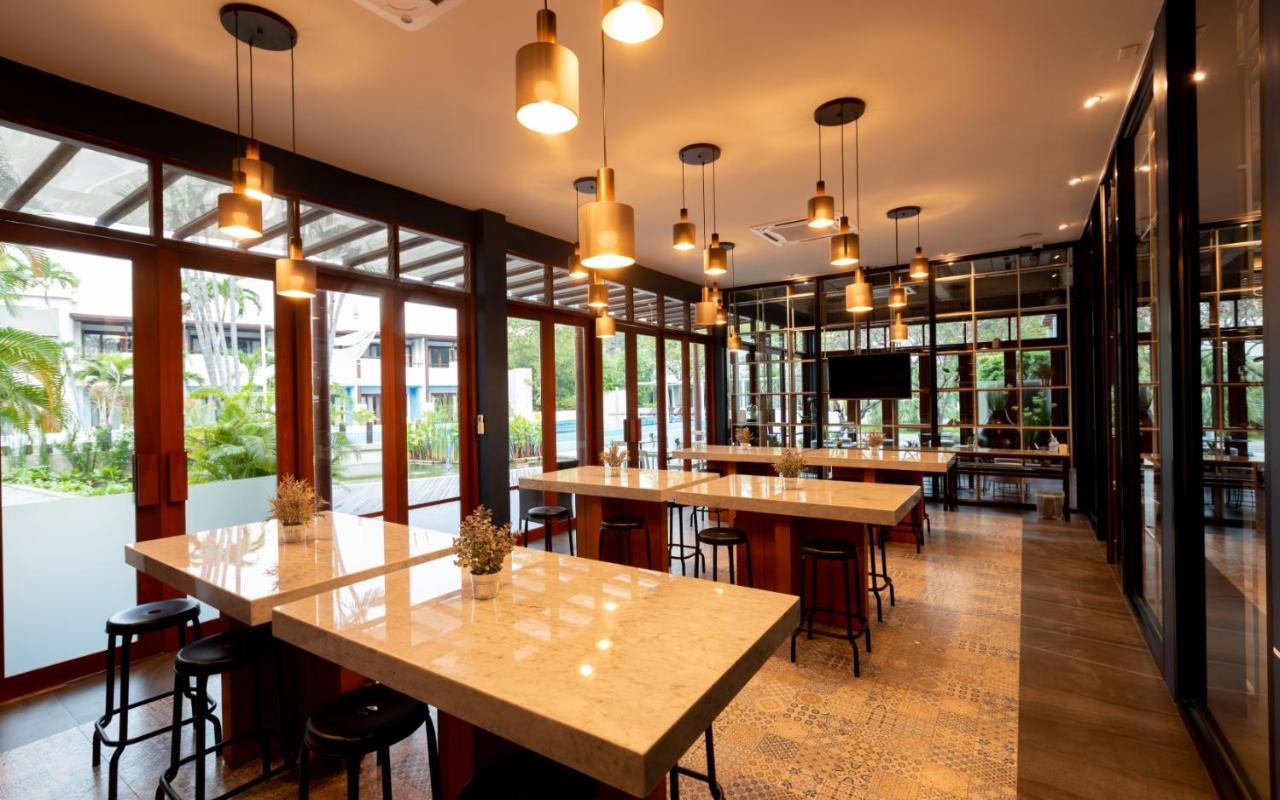 Kochira Hotel Hua Hin Bagian luar foto