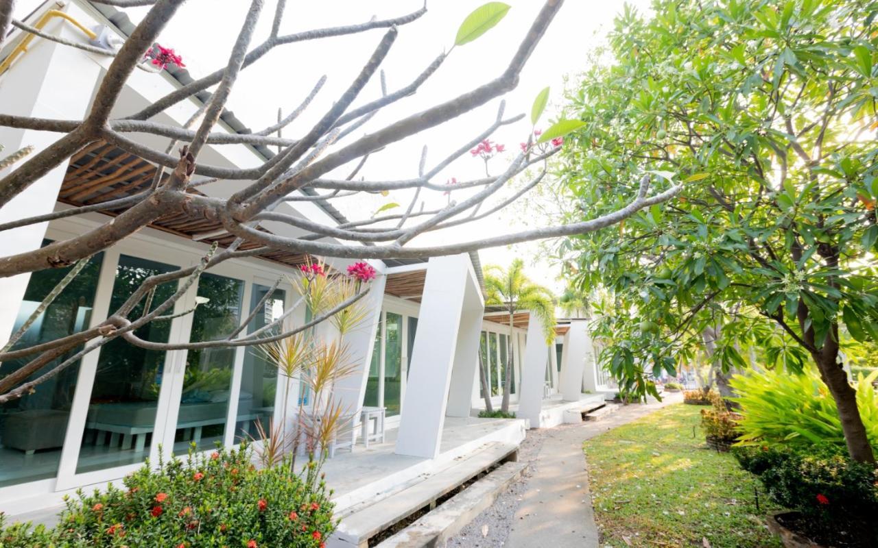 Kochira Hotel Hua Hin Bagian luar foto