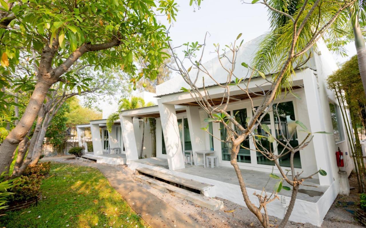 Kochira Hotel Hua Hin Bagian luar foto
